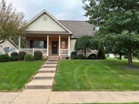 2940 Villa Glen Circle NW Canton OH 44708