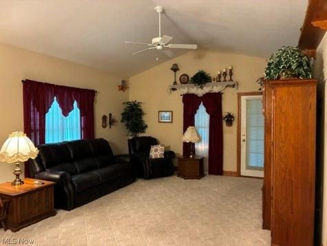 2940 Villa Glen Circle NW Canton OH 44708