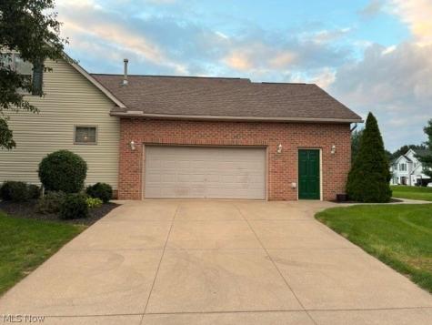 2940 Villa Glen Circle NW Canton OH 44708