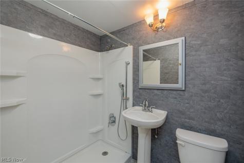 490 Bassett Road Bay Village OH 44140