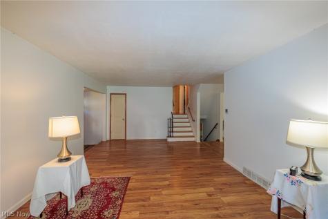 490 Bassett Road Bay Village OH 44140