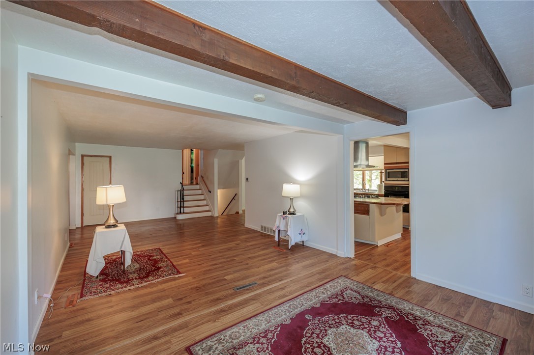 490 Bassett Road Bay Village OH 44140