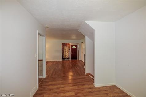 490 Bassett Road Bay Village OH 44140