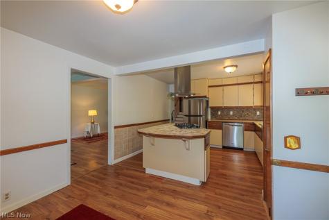 490 Bassett Road Bay Village OH 44140