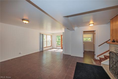 490 Bassett Road Bay Village OH 44140
