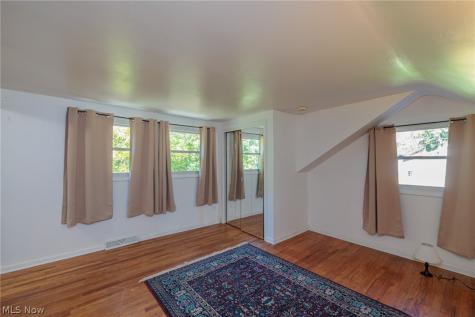 490 Bassett Road Bay Village OH 44140