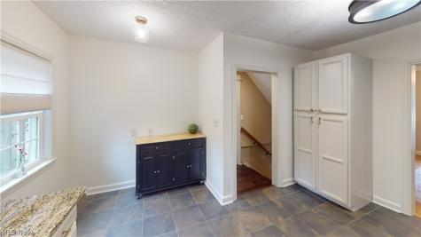 3695 Mogadore Road Mogadore OH 44260