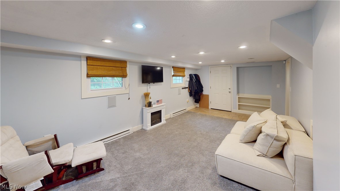 3695 Mogadore Road Mogadore OH 44260
