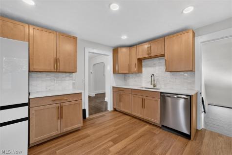 8408 Wesley Drive Parma OH 44129