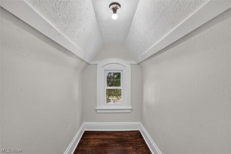 8408 Wesley Drive Parma OH 44129