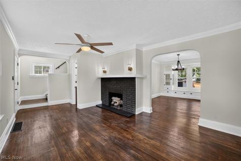 8408 Wesley Drive Parma OH 44129