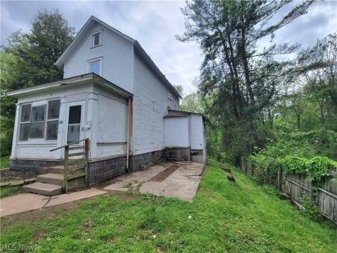 523 &525 1/2 8th Street Marietta OH 45750