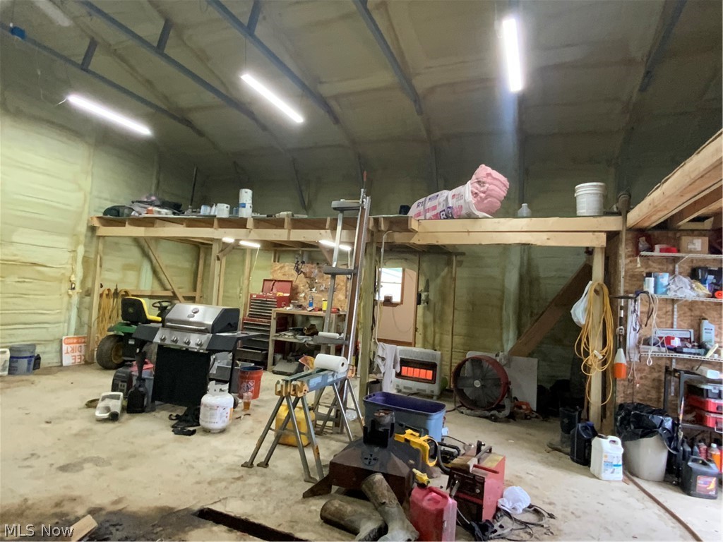 1112 Mick Road Wellsville OH 43968