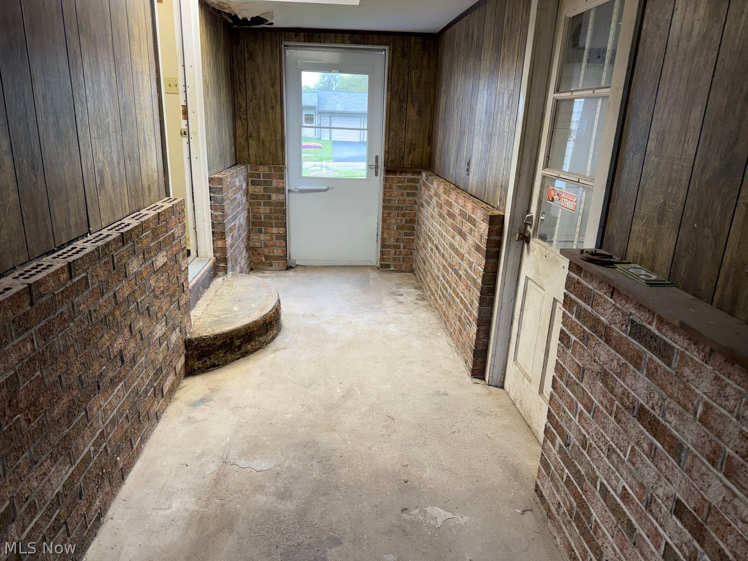 339 Westminster Avenue Austintown OH 44515