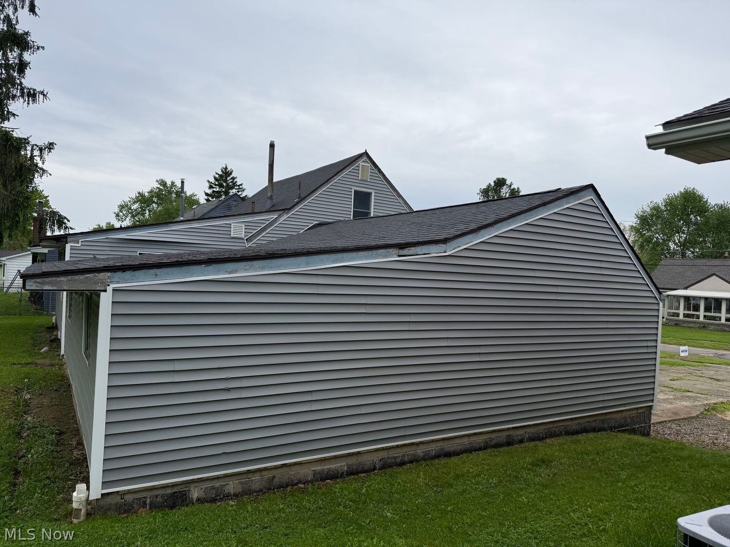 339 Westminster Avenue Austintown OH 44515