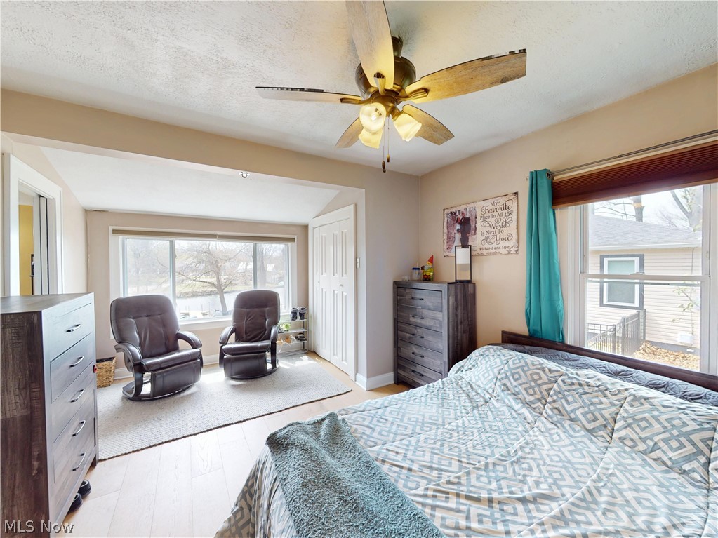 674 Portage Lakes Drive Akron OH 44319