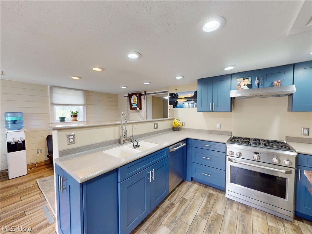 674 Portage Lakes Drive Akron OH 44319