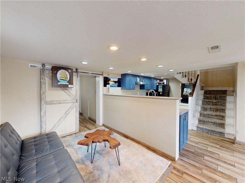 674 Portage Lakes Drive Akron OH 44319