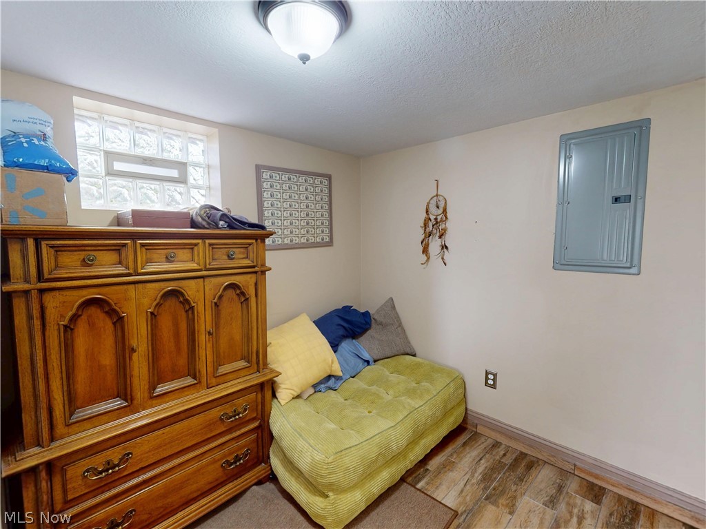 674 Portage Lakes Drive Akron OH 44319