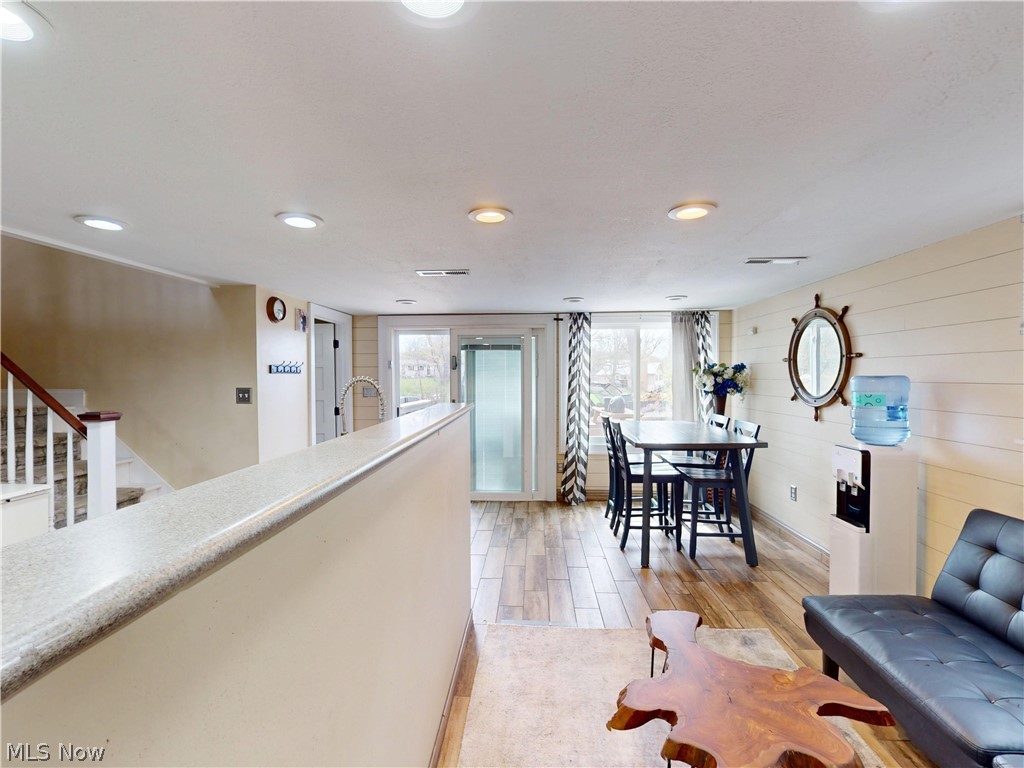 674 Portage Lakes Drive Akron OH 44319