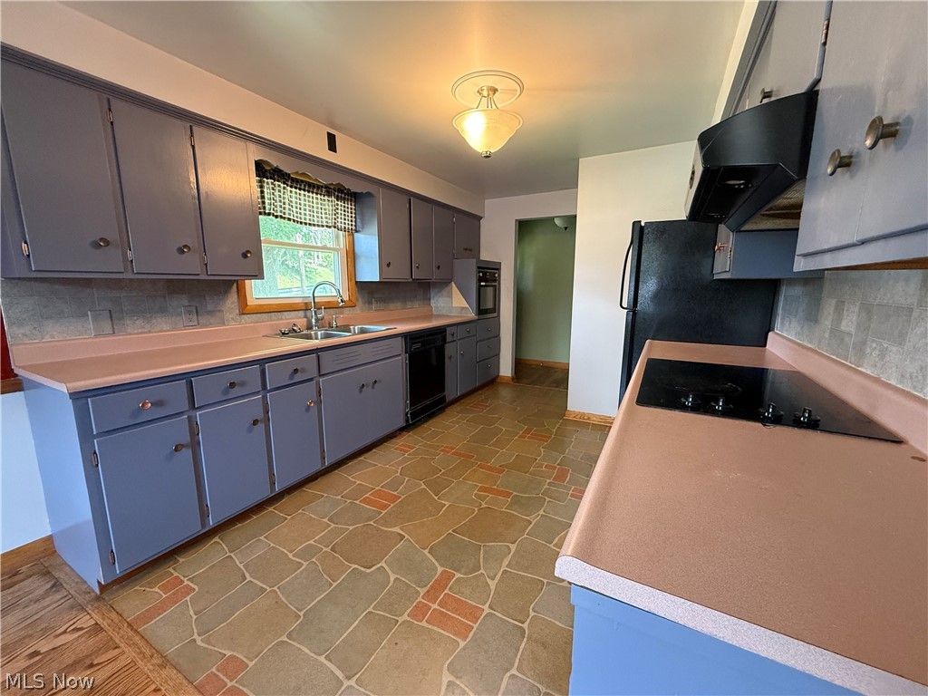 1719 Cambridge Road Coshocton OH 43812