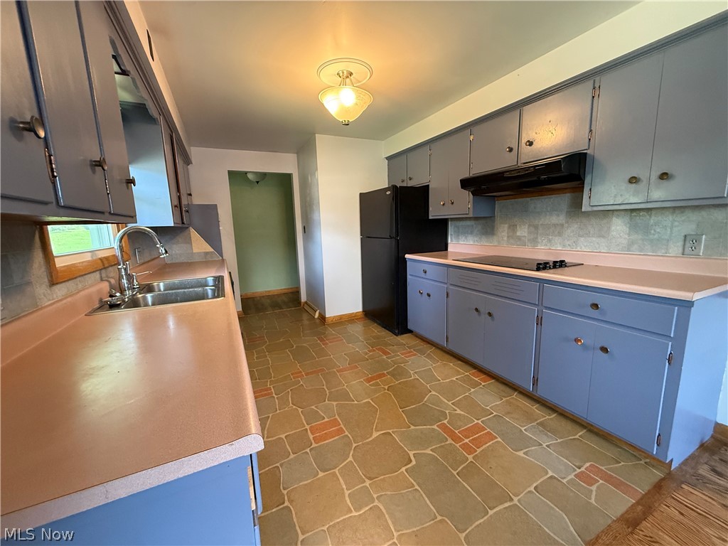 1719 Cambridge Road Coshocton OH 43812