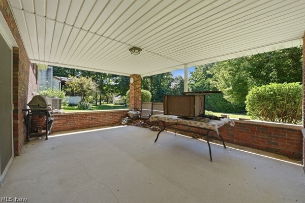 8 Sioux Trail Girard OH 44420