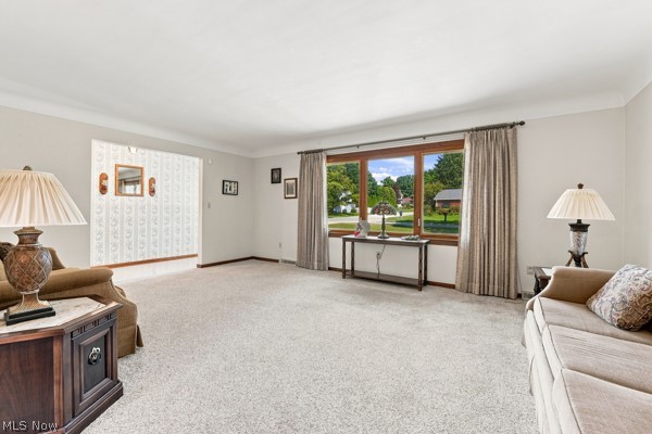 8 Sioux Trail Girard OH 44420