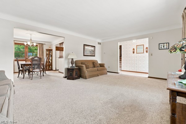 8 Sioux Trail Girard OH 44420