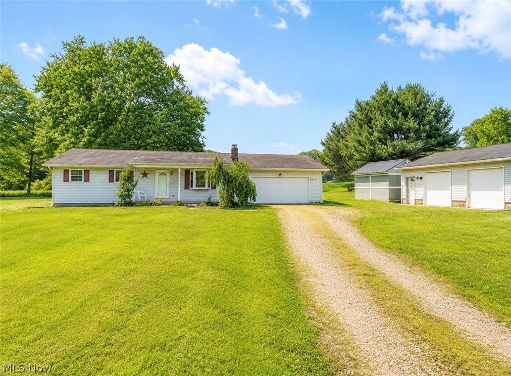 9754 Stonecreek Road Newcomerstown OH 43832