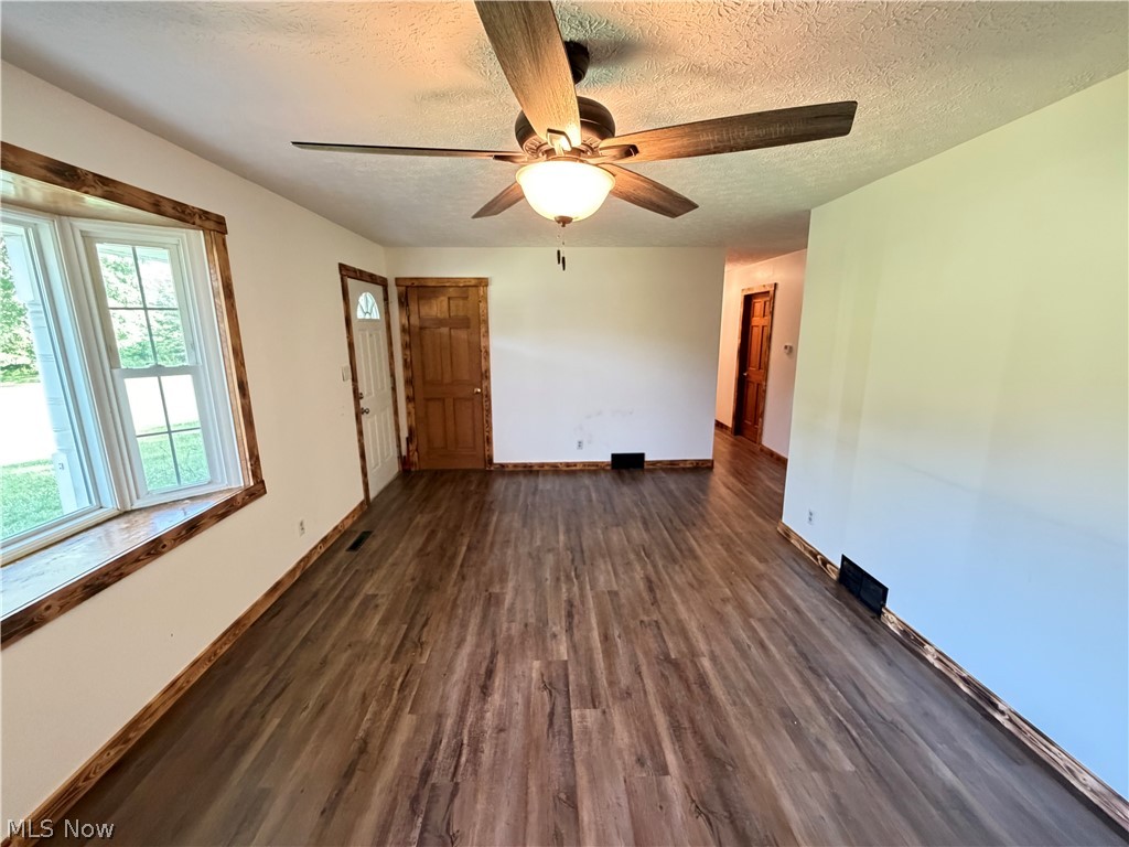 9754 Stonecreek Road Newcomerstown OH 43832