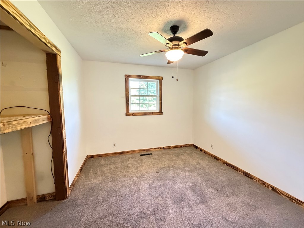 9754 Stonecreek Road Newcomerstown OH 43832