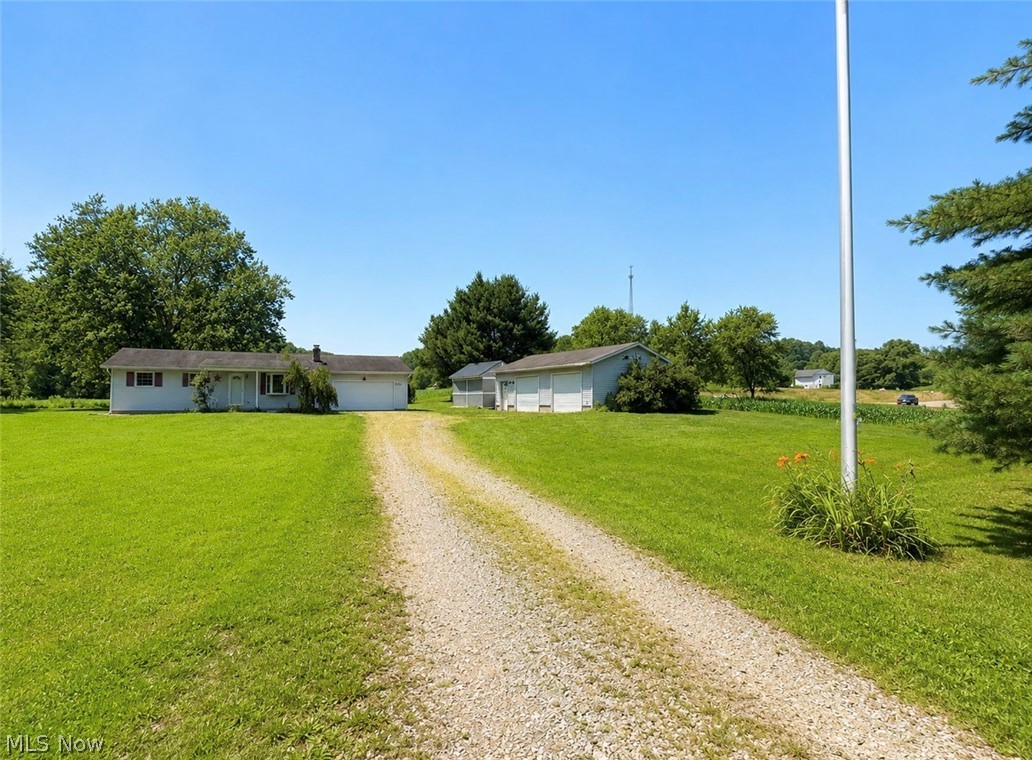 9754 Stonecreek Road Newcomerstown OH 43832