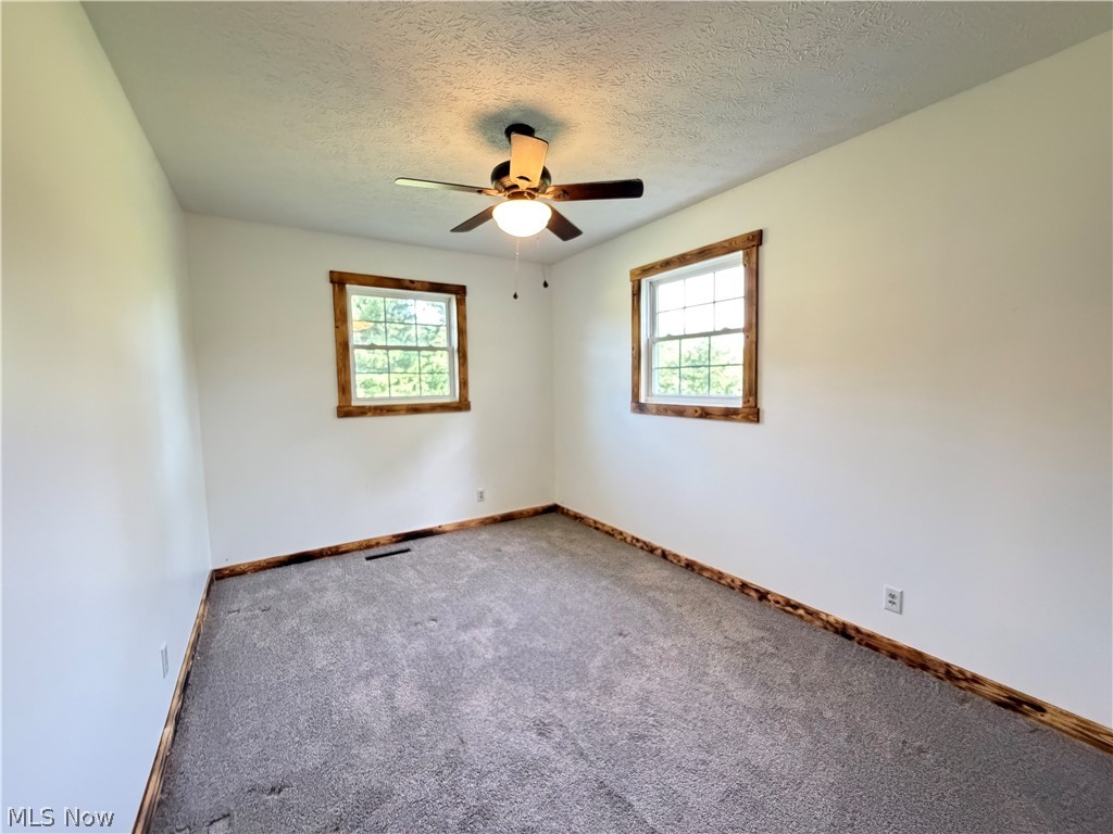9754 Stonecreek Road Newcomerstown OH 43832