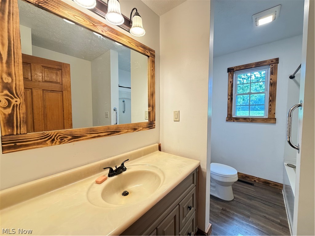 9754 Stonecreek Road Newcomerstown OH 43832