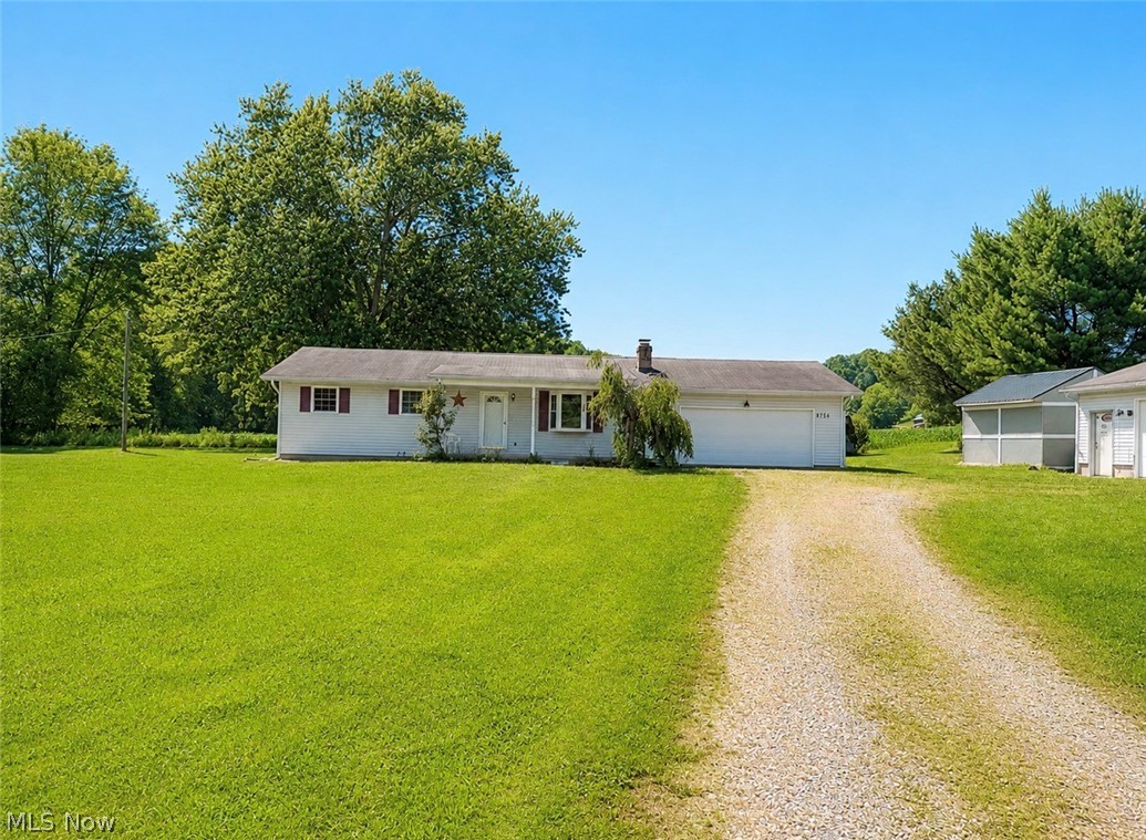 9754 Stonecreek Road Newcomerstown OH 43832
