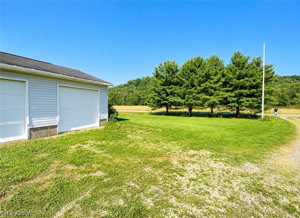 9754 Stonecreek Road Newcomerstown OH 43832