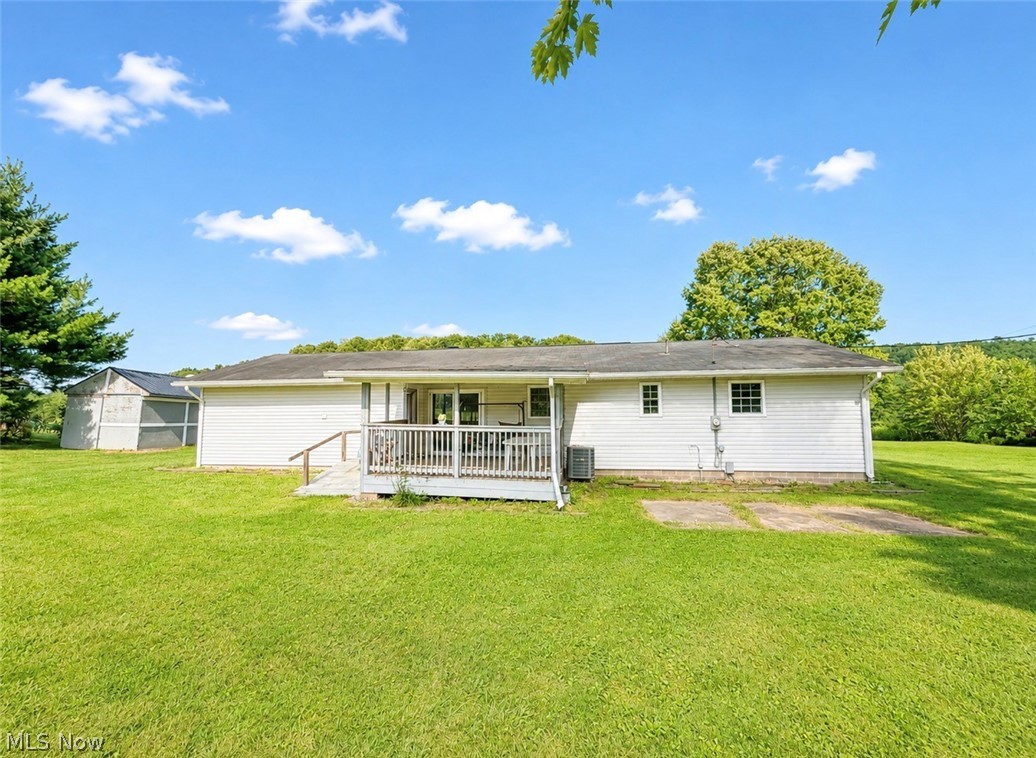 9754 Stonecreek Road Newcomerstown OH 43832