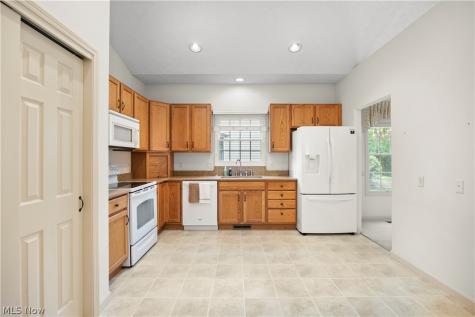 33888 Maple Ridge Boulevard Avon OH 44011