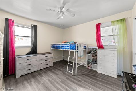 3817 Woodbridge Avenue Cleveland OH 44109