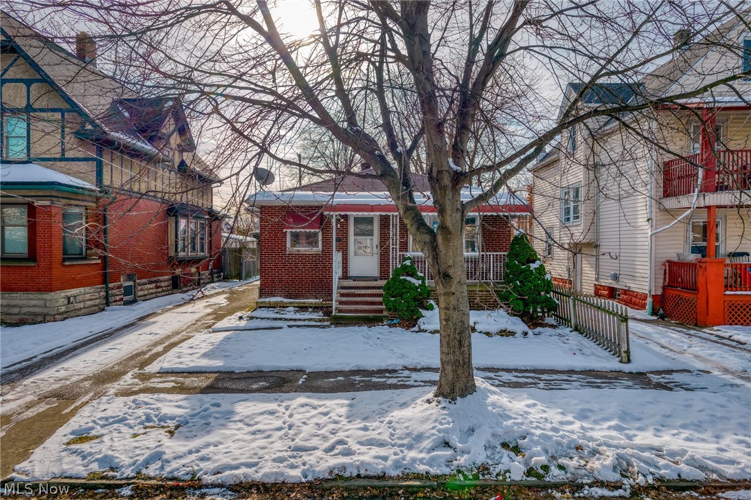 3817 Woodbridge Avenue Cleveland OH 44109