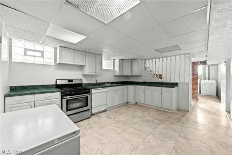 3817 Woodbridge Avenue Cleveland OH 44109