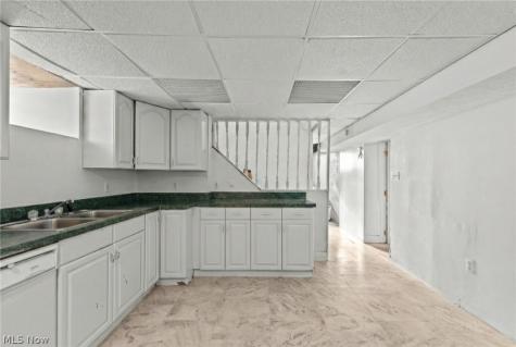 3817 Woodbridge Avenue Cleveland OH 44109