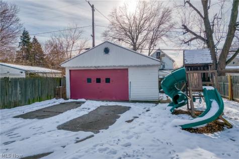 3817 Woodbridge Avenue Cleveland OH 44109