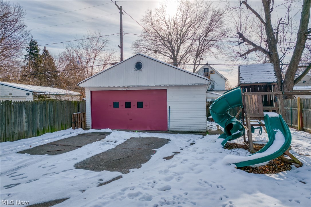3817 Woodbridge Avenue Cleveland OH 44109