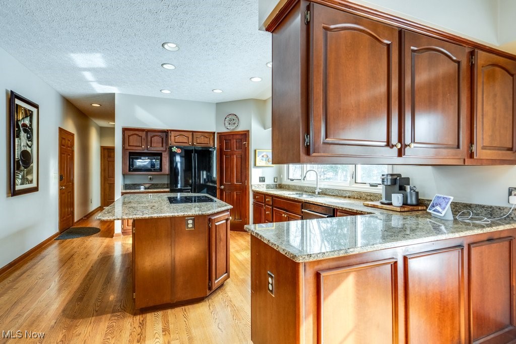 7509 Lakedge Court Hudson OH 44236