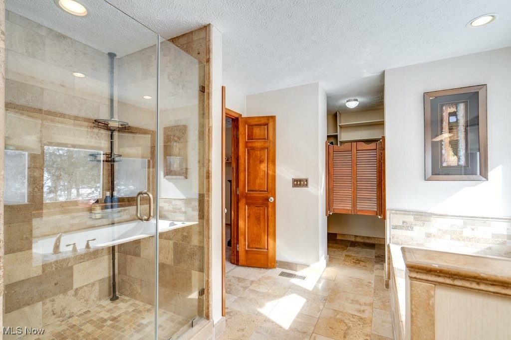 7509 Lakedge Court Hudson OH 44236