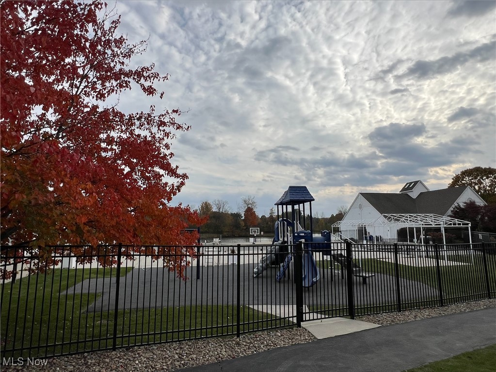 7509 Lakedge Court Hudson OH 44236