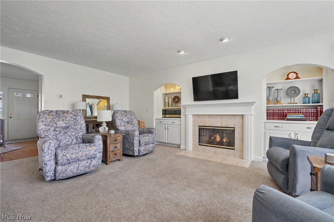 1976 Darrow Lake Drive Stow OH 44224