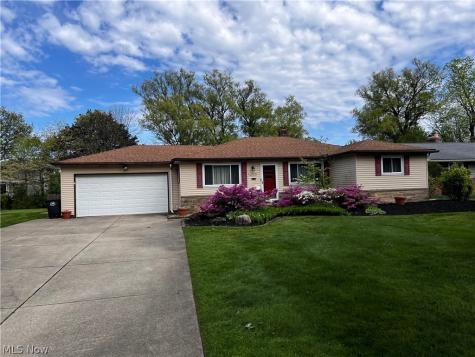 5839 Alberta Drive Lyndhurst OH 44124